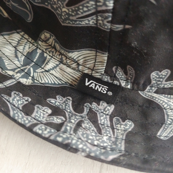 VANS NEW Undertone Bucket Hat - Picture 7 of 10